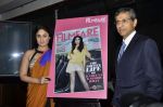 Kareena Kapoor launches the Filmfare September 2013 cover Page in Escobar, Mumbai on 9th Sept 2013 (145).JPG